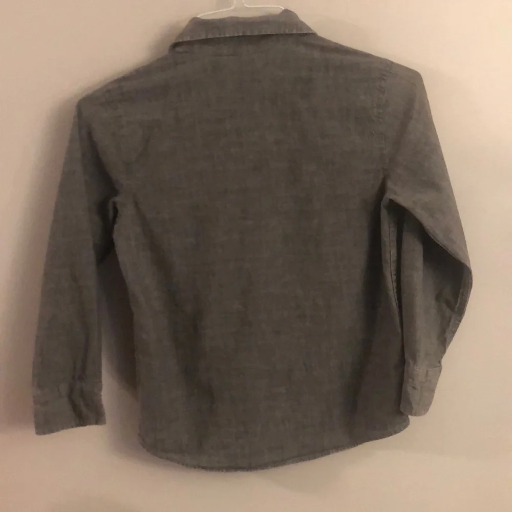 Old navy grey button down shirt